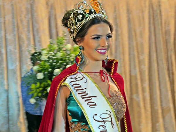 Atual Rainha da FENACEN (Foto: SG AGORA)