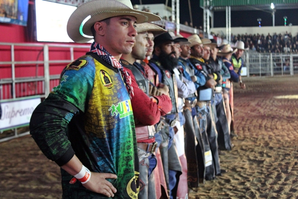 Primeira noite de Rodeio foi animada (Foto: SG AGORA)