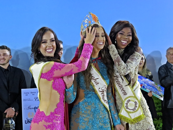 Rainha Natacha Ferreira e suas Princesas (Foto: SG AGORA)