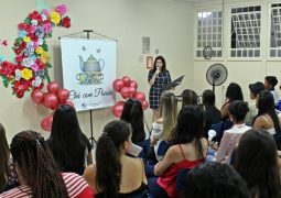 Curso de Pedagogia do CESG promove I Chá com Poesia de São Gotardo