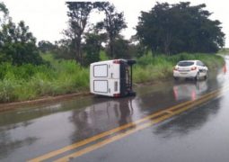 Motorista tem braço dilacerado em grave acidente na MG-230