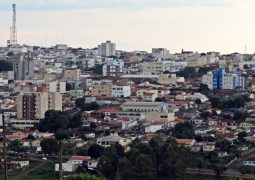 Coronavírus: Escolas das redes municipais e estaduais suspendem aulas em São Gotardo