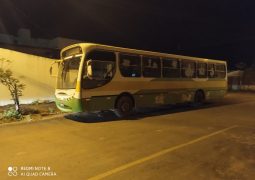 Polícia realiza operação de combate ao transporte de passageiros ilegais e dois ônibus são apreendidos em São Gotardo