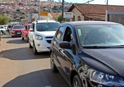 Comércio Fechado: Após carreata manifestativa, Secretária Municipal de Saúde de São Gotardo recebe comerciantes em reunião