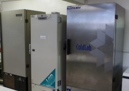 Covid-19: UFU disponibiliza freezers para armazenamento de vacinas em Minas Gerais