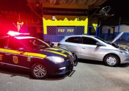 PRF de Patos de Minas recupera veículo roubado há duas semanas no estado de São Paulo, na BR-365