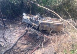 Homem de São Gotardo morre após veículo que ele dirigia sair da pista e pegar fogo na BR-251